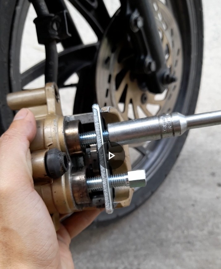 ÉP PISTON ĐĨA 1-2 PISTON PHIÊN BẢN MỚI