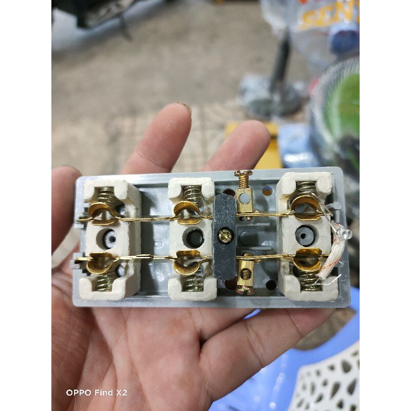 [HCM]Ổ Cắm Điện Lõi Sứ 6000W Hiệu Sanomax