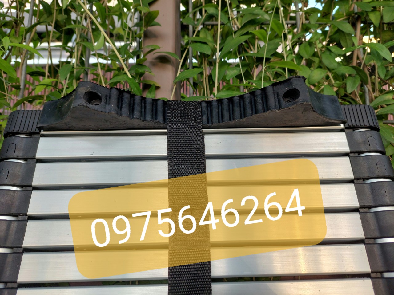 Ốp chống trượt thang nhôm rút đơn