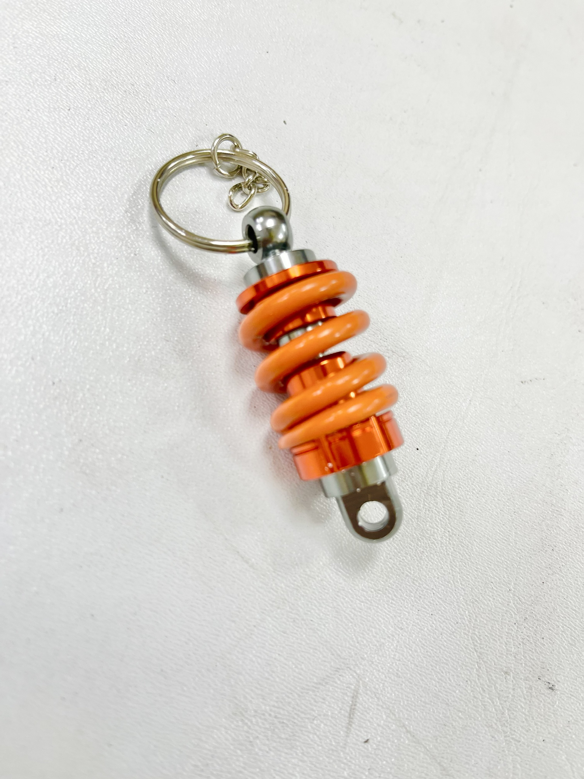 Móc chìa khóa hình phuộc