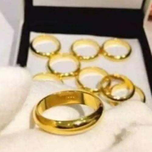 Nhẫn trơn 2 chỉ mạ vàng khắc 9999 không đen