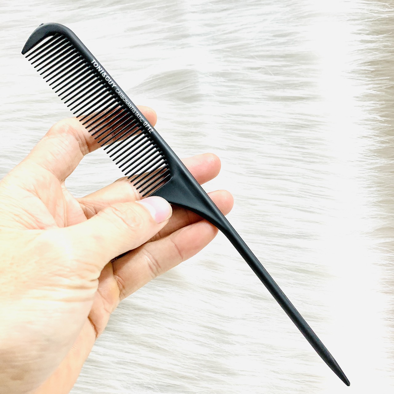 Lược chia tóc đuôi chuột nhọn toni guy 0712