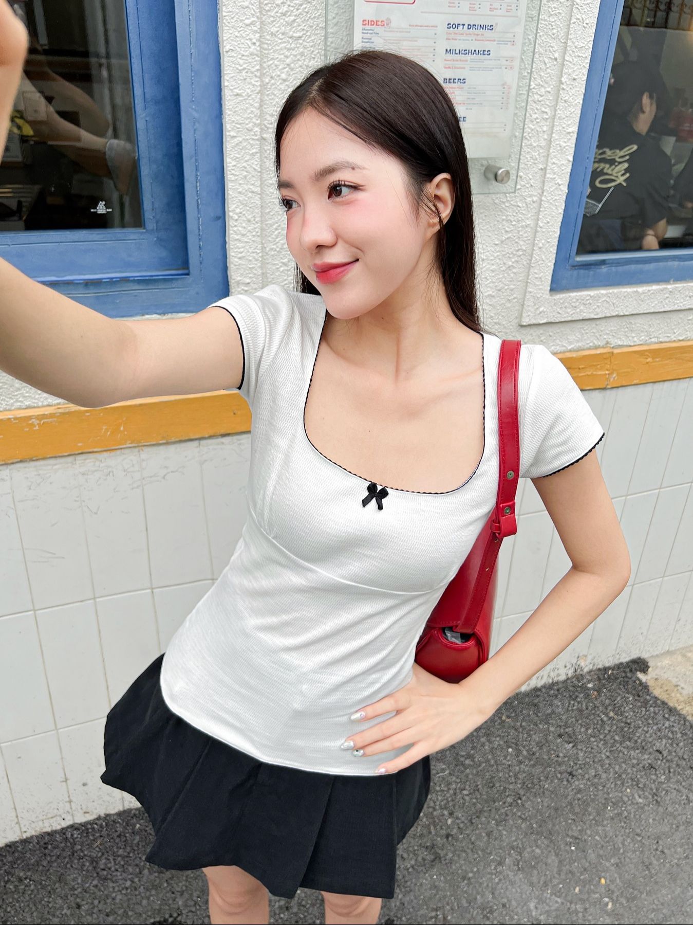 Áo belle - áo ôm cô vuông viền đen đính nơ