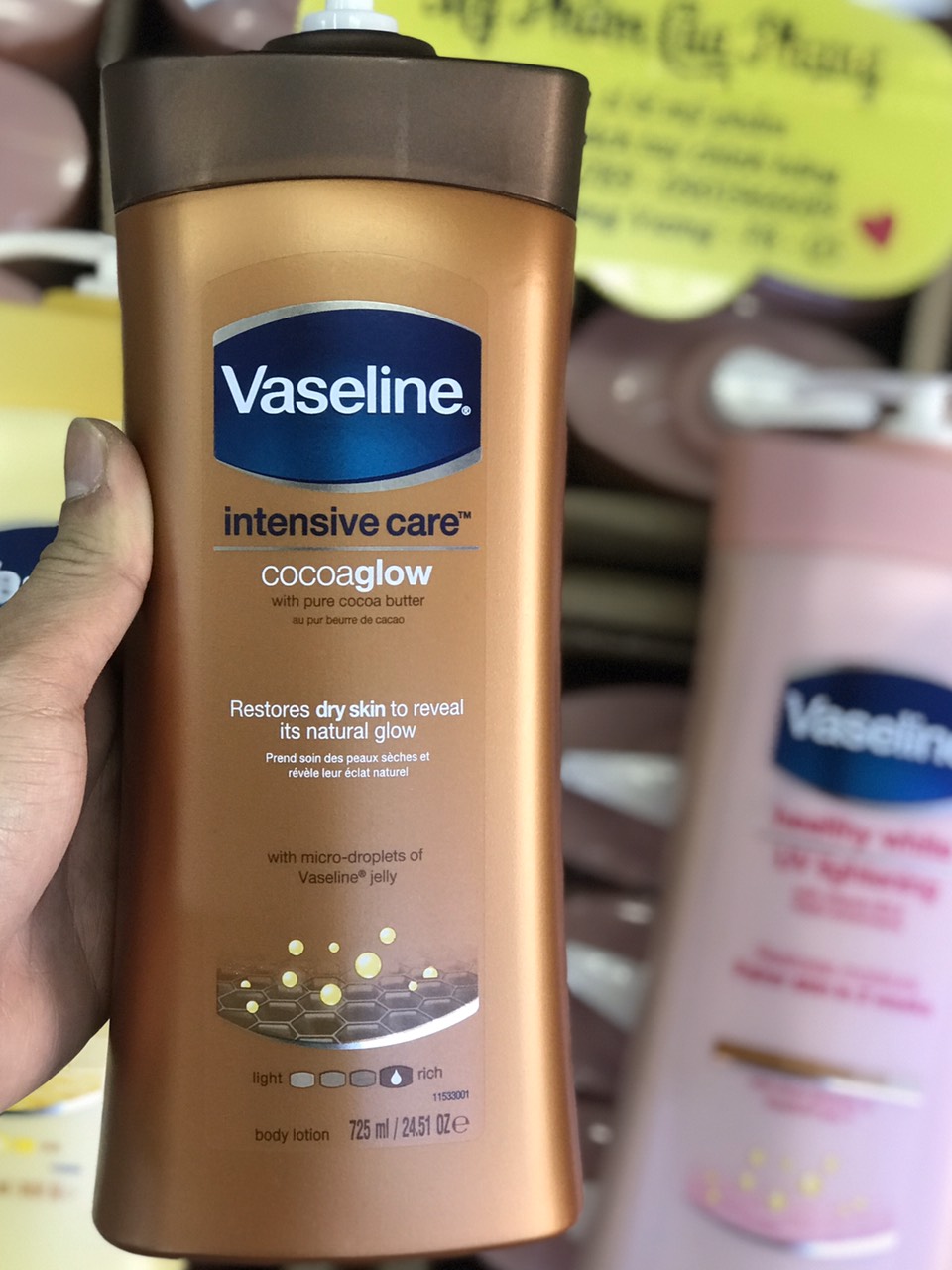Sữa dưỡng thể Vaseline Intensive Care Cocoaradiant 725ml Nâu