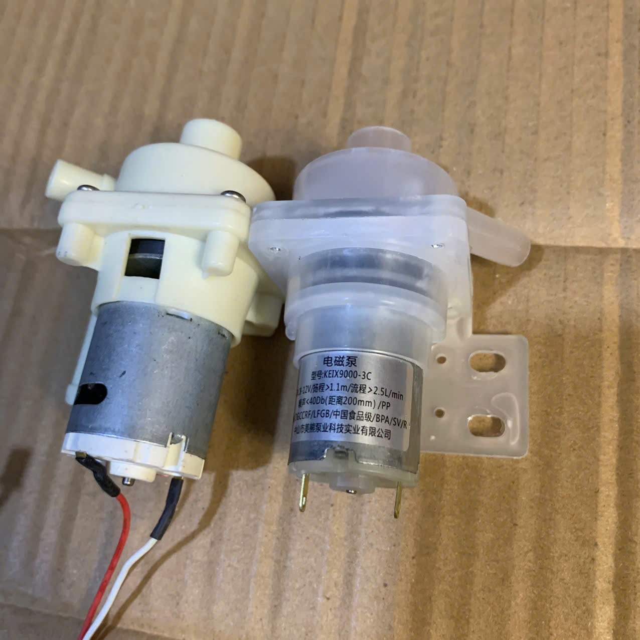 Bơm mini - mô tơ bơm nước bình thủy 8-12v