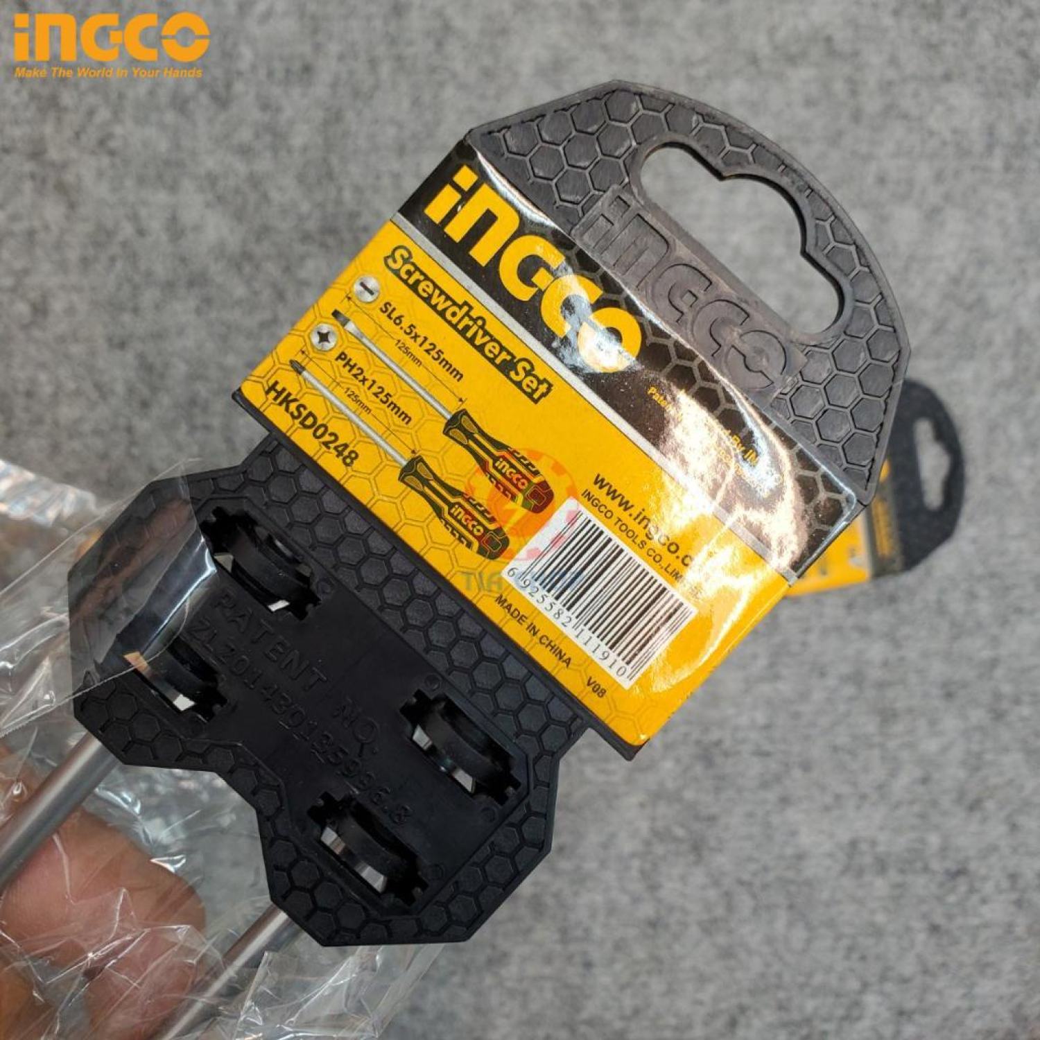 Bộ 2 tua vít dẹp và bake INGCO HKSD0248