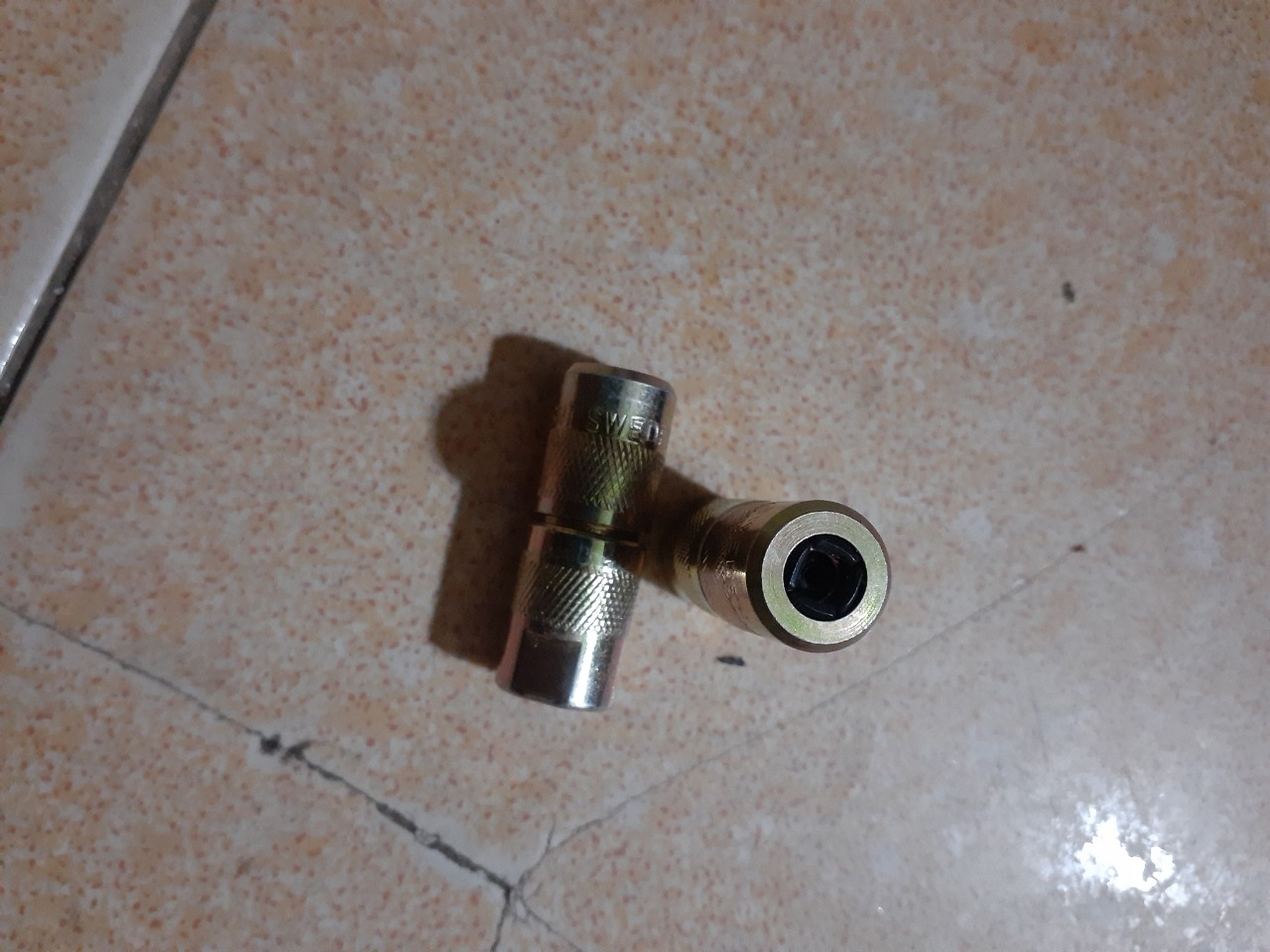 Đầu bơm keo PU, epoxy