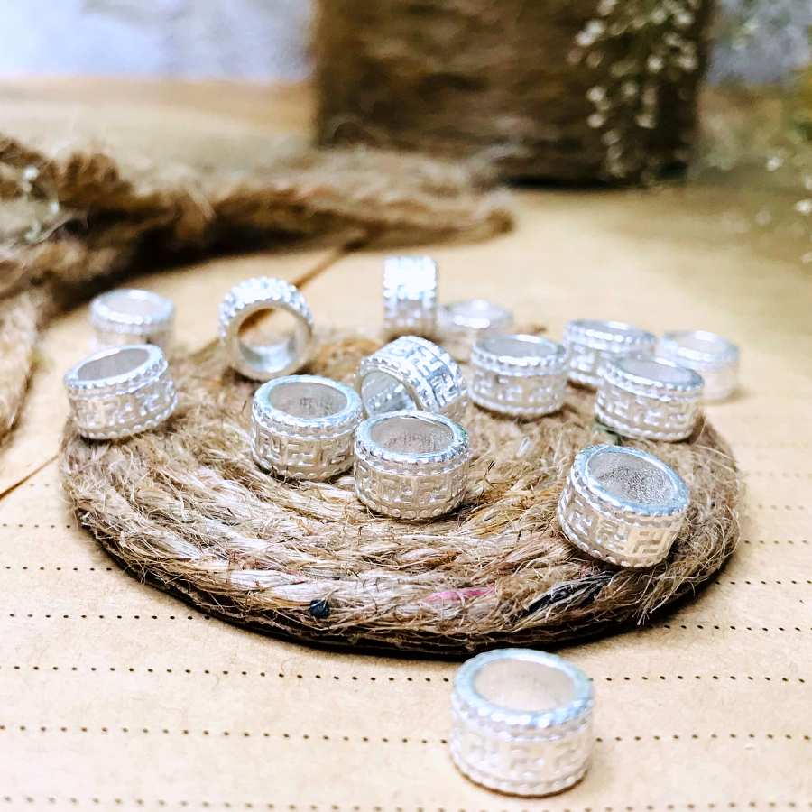 [Giá sỉ] Charm bạc chặn khắc chữ vạn (CB149)