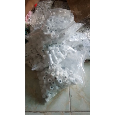 Cút nối thẳng nhanh phi 6-6 dùng cho máy lọc nước