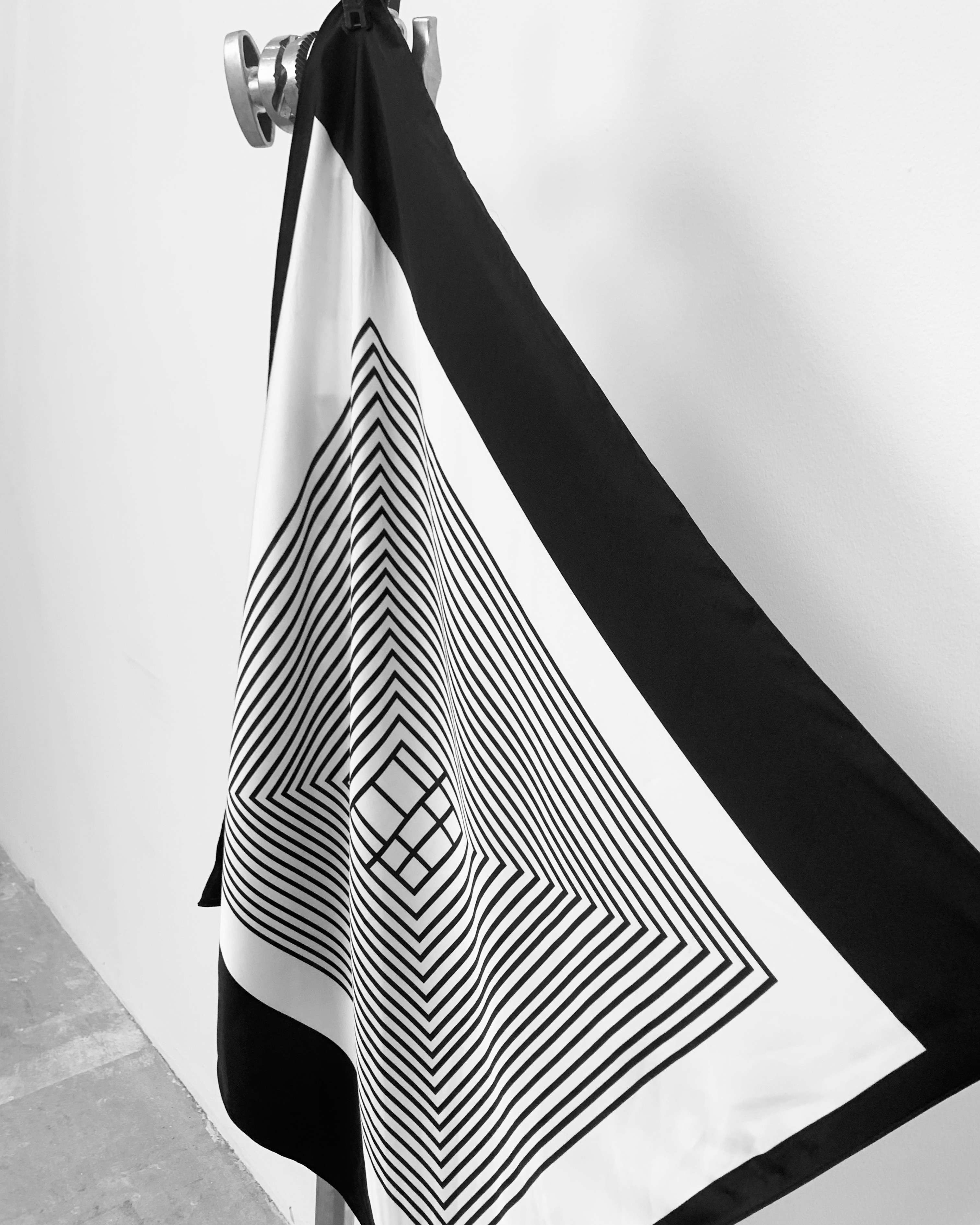 KHĂN LỤA MÙA HÈ - HAZEL SCARF