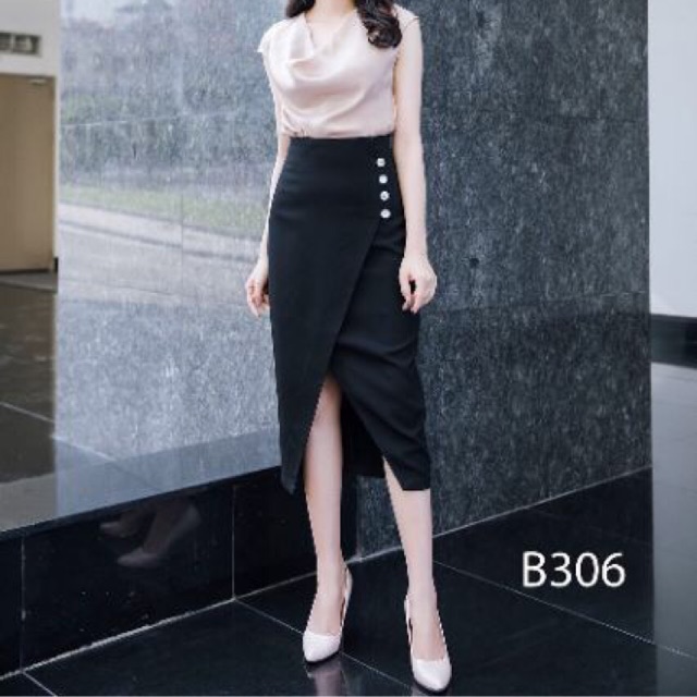 Chân váy bút chì hai tà ch điệu đính cúc