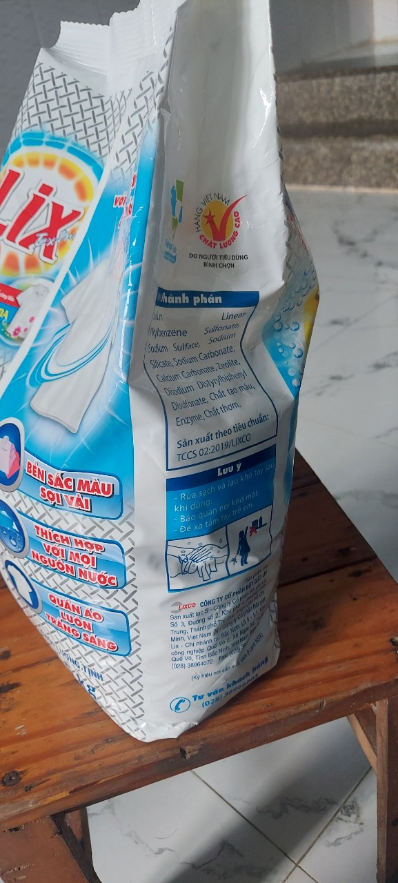 Bột giặt Lix hương hoa Extra 5.5kg- đánh tan vết bẩn