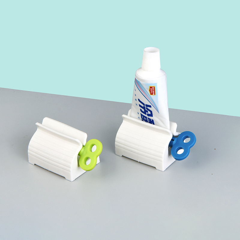 Tools squeezing toothpaste automatic