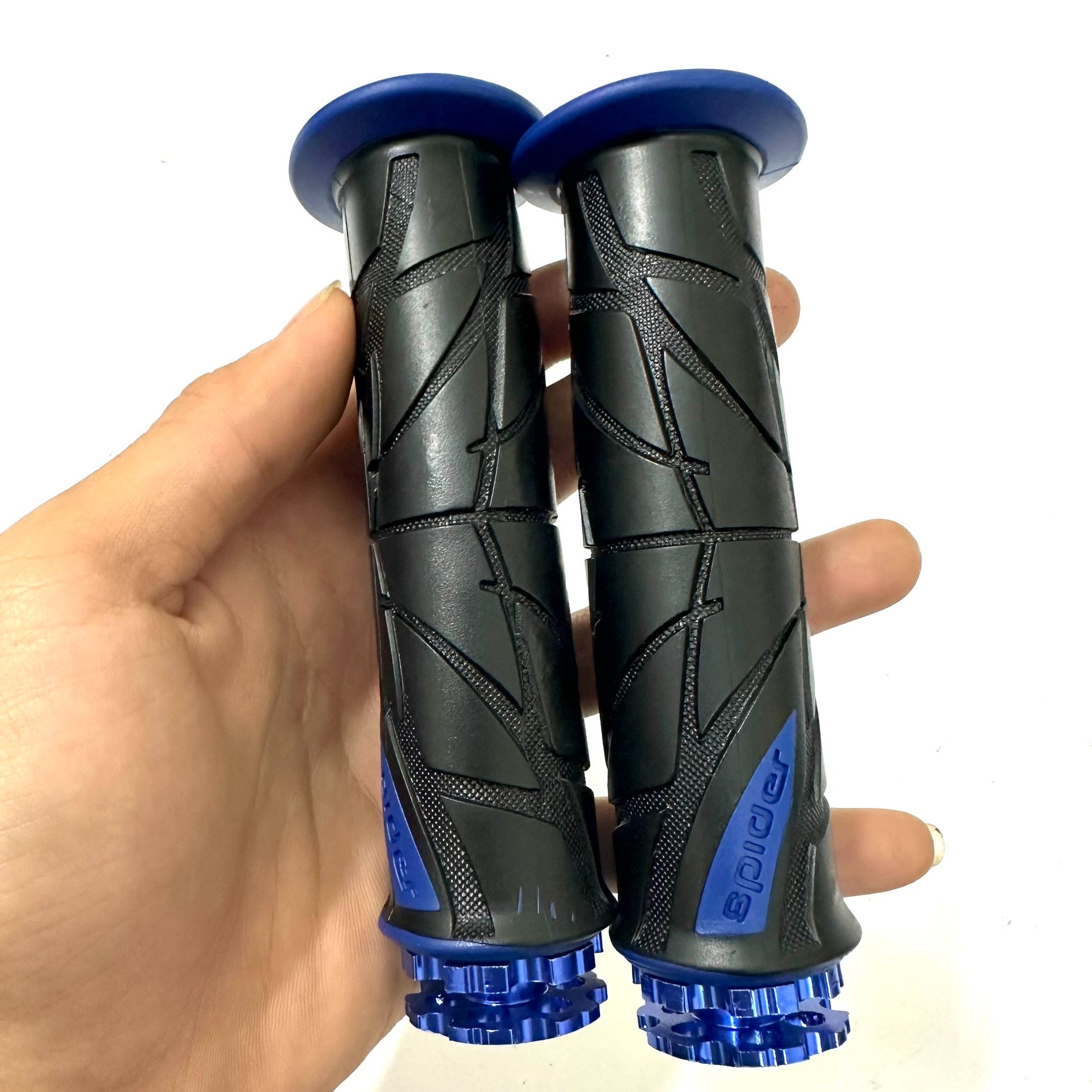 Bao tay xe máy kiểu spider có gù gắn mọi loại xe thanh khang.