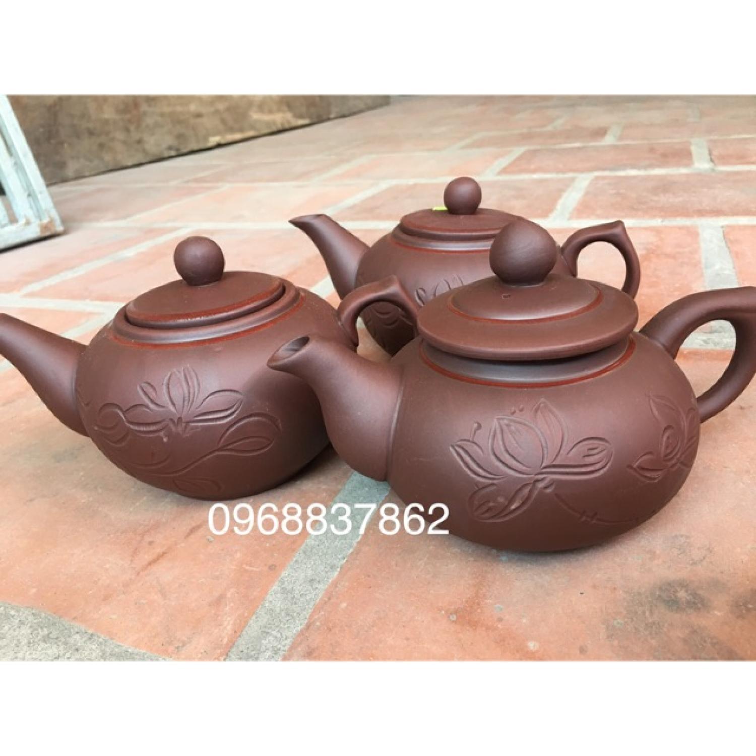 Ấm tử sa bát tràng khắc hoa văn