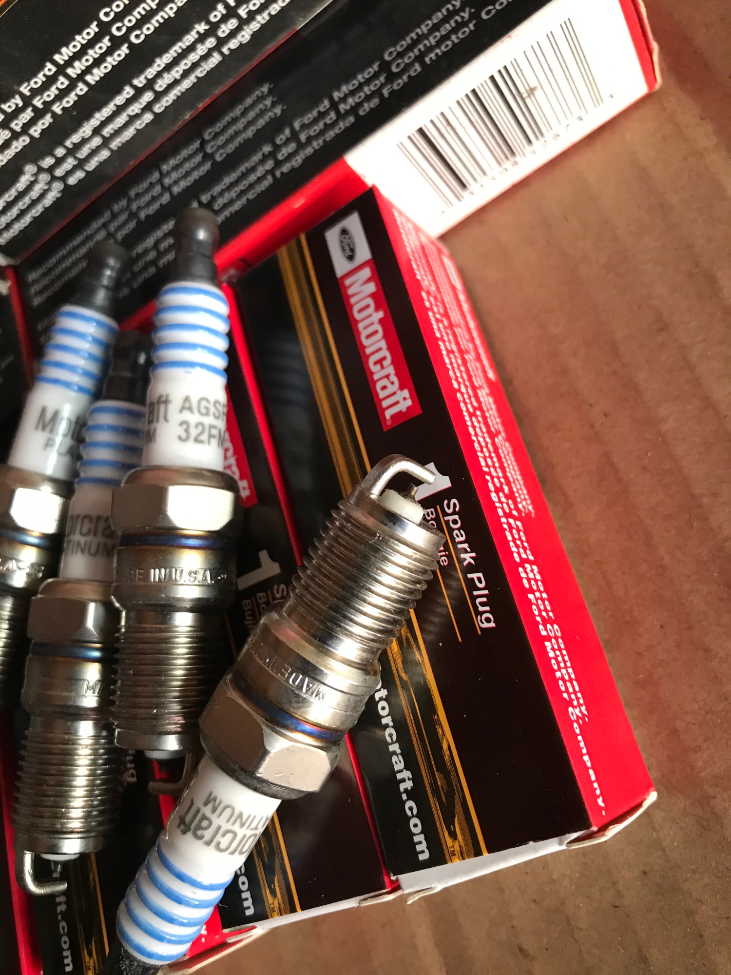 [HCM] Bộ 4 BUGI Đánh Lửa FORD ESCAPE, MONDEO, LASER