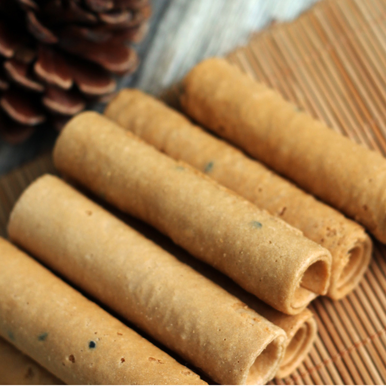 Delicious Sesame Tube Cakes - Snacks