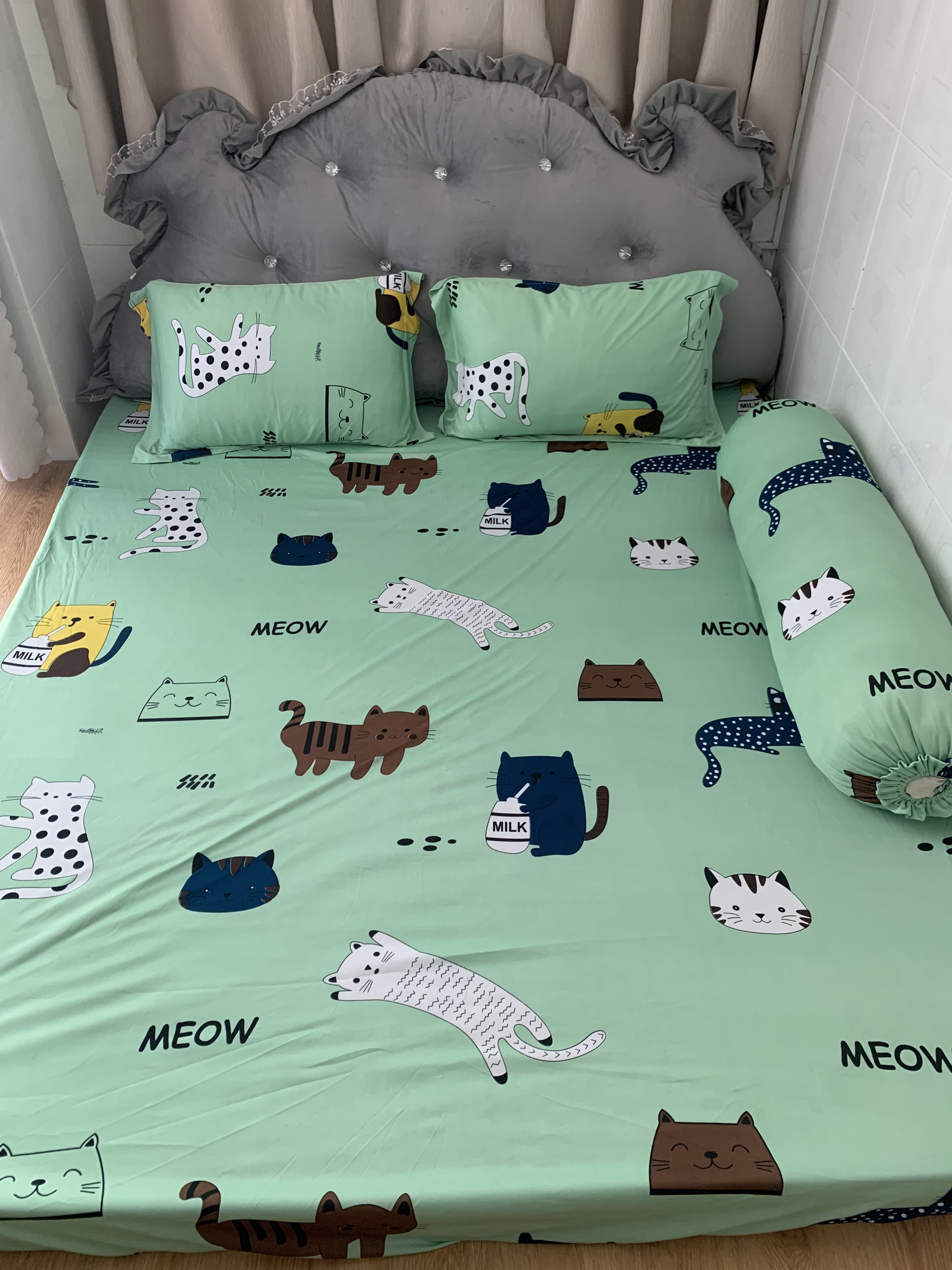 Bộ drap ga thun Hàn quốc mẫu chú mèo