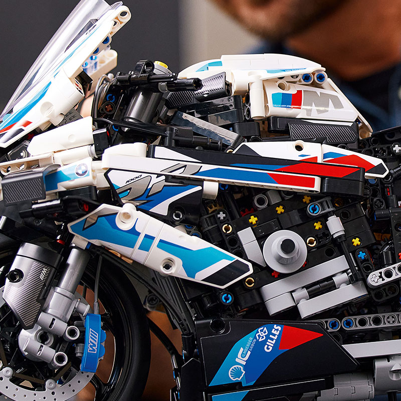 Đồ Chơi LEGO Siêu Mô Tô BMW 42130 (1920 chi tiết)