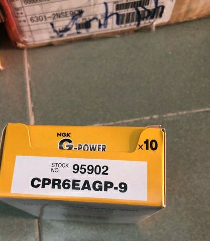 Bugi Bạch Kim NGK chân dài CPR6EAGP-9