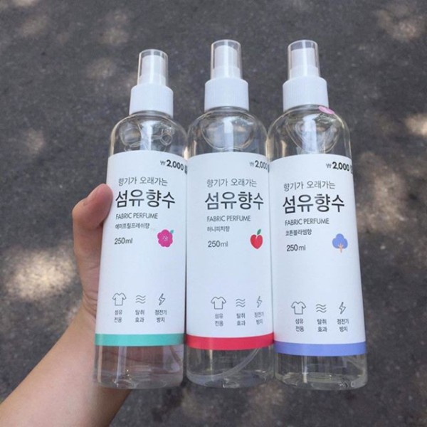 Xịt Thơm Quần Áo Hàn Quốc Fabric Perfume 250ml
