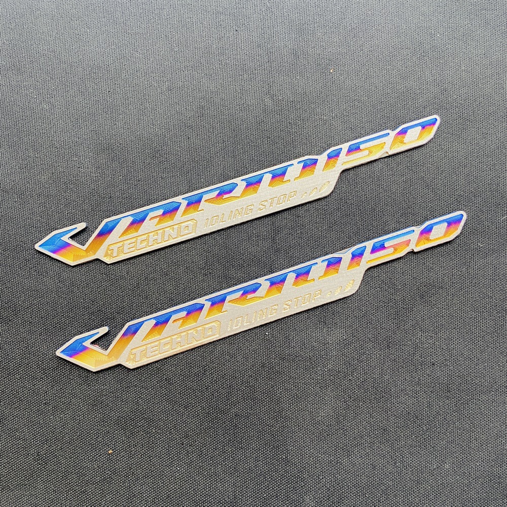 TEM TITAN CHỮ TÊN XE VARIO 150 TRANG TRÍ XE MÁY SIÊU CÁ TÍNH ĐỘC ĐÁO