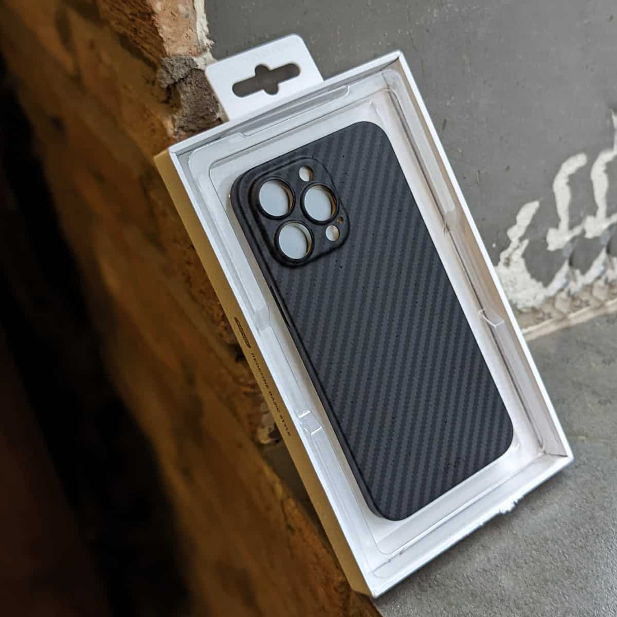 Ốp lưng iPhone 15 Pro Max/ 14 Pro Max/ 13 Pro Max siêu mỏng vân Carbon hiệu X-level