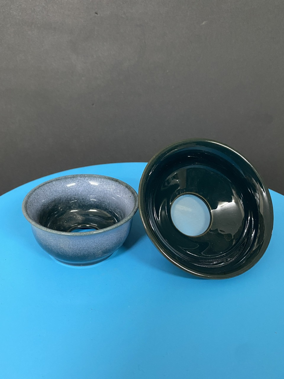 Lọc trà và đế chất liệu gốm sứ