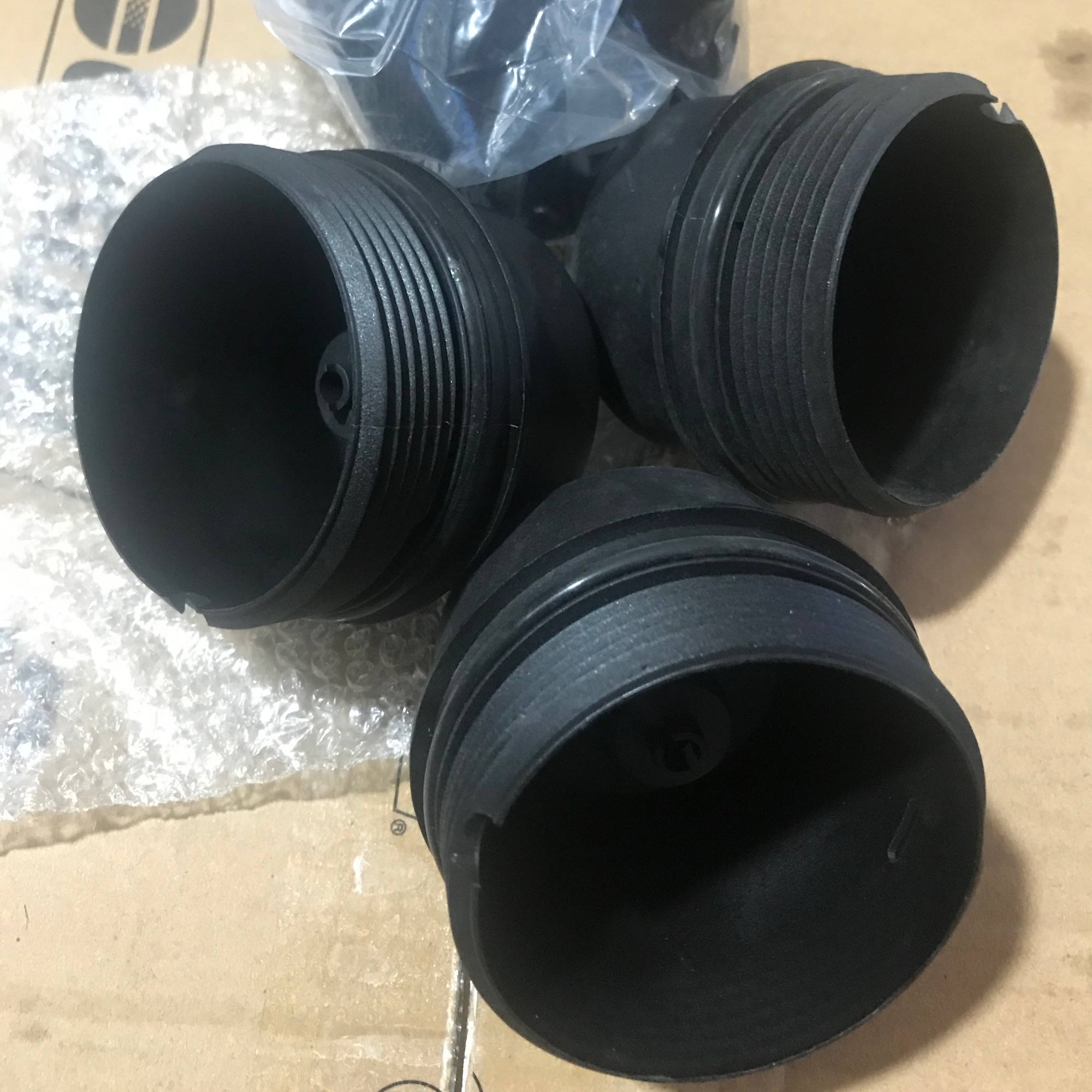 [HCM]Nắp Lọc Nhớt (Đế Lọc Nhớt) Ford Transit 2010-2020