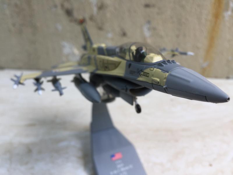 [HCM]Mô hình Máy bay F16 EF 1:72