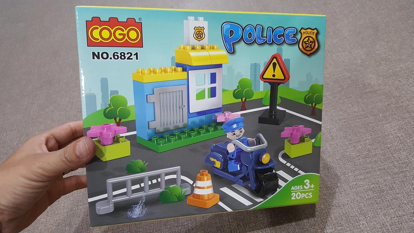 COGO - 6821 Mô hình  nhỏ Cảnh Sát 20 viên