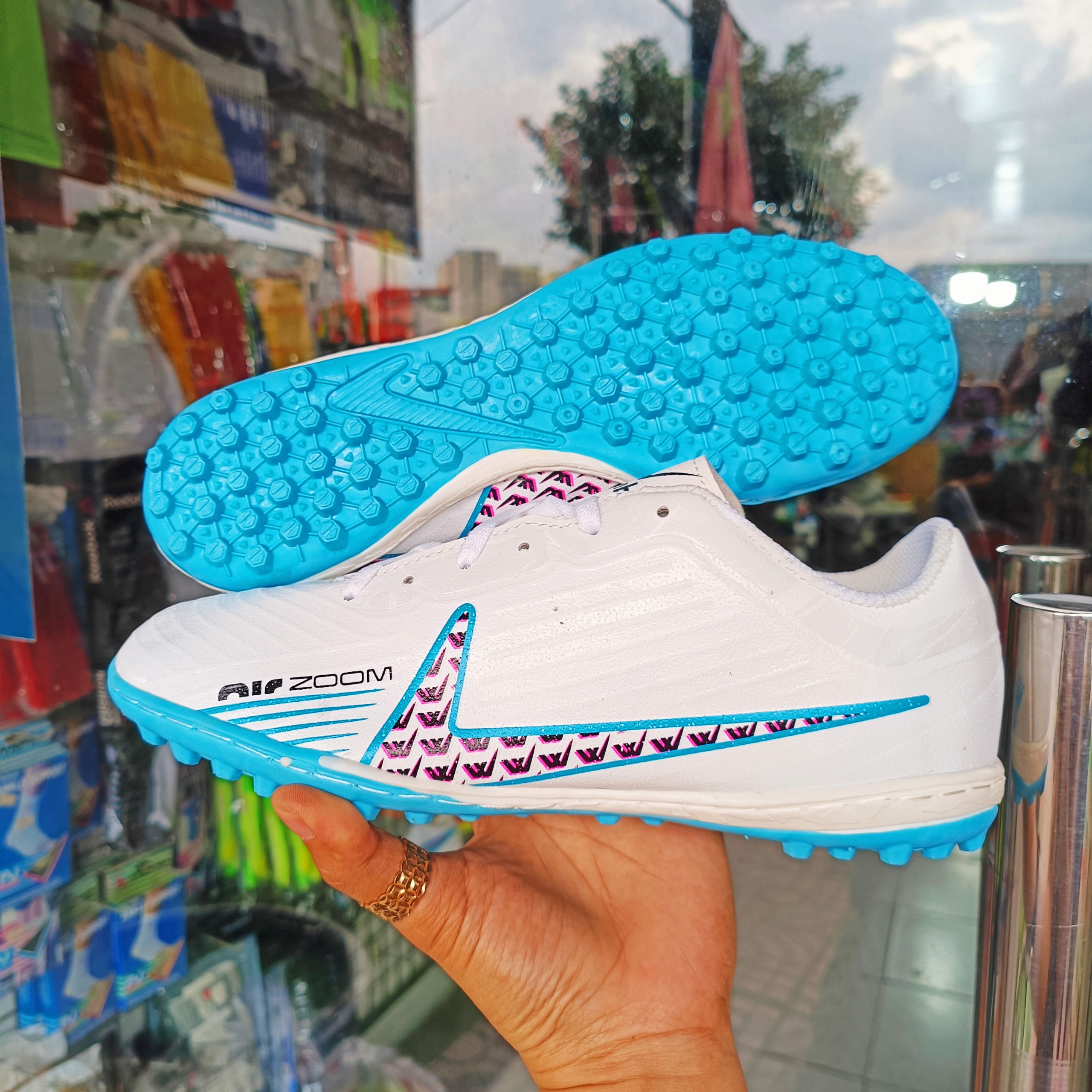 giày đá bóng Vapor 15 winpro tf ( tặng khâu đế + tất + túi rút + hộp )