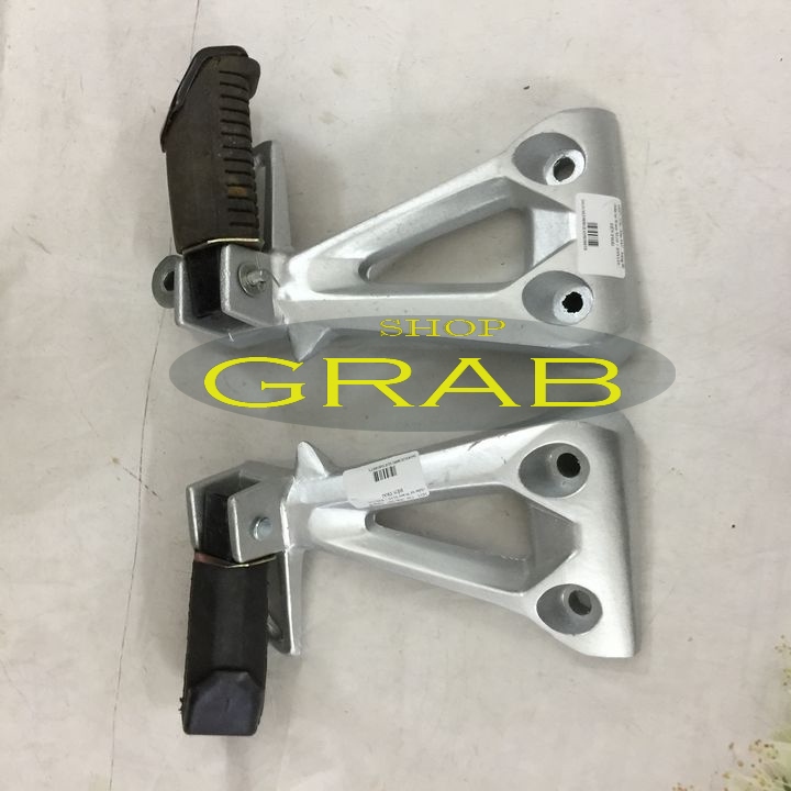 Gác chân sau - bát nhôm xe Wave-S110 ( 1 đôi trái và phải)