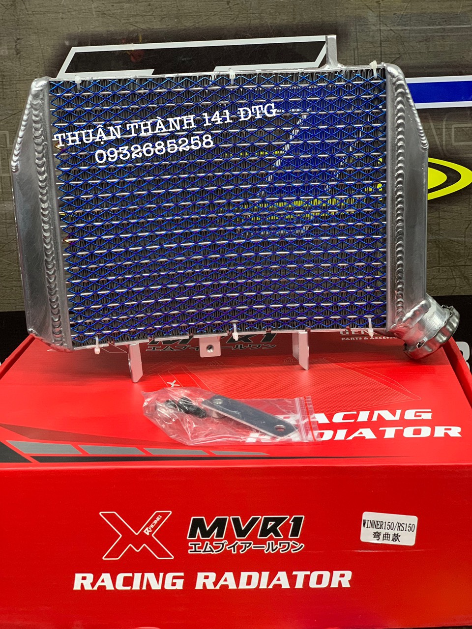 KÉT NƯỚC CONG X1R LƯỚI TITAN XE WINNER / SONIC