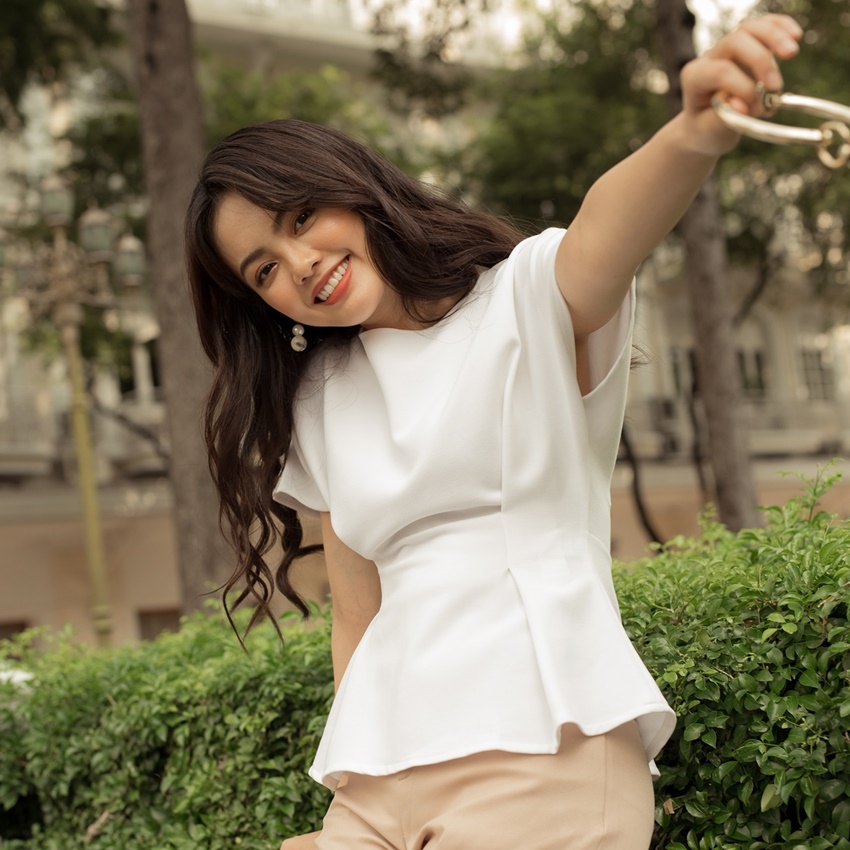 Áo kiểu xếp ly eo EDINI - A1414