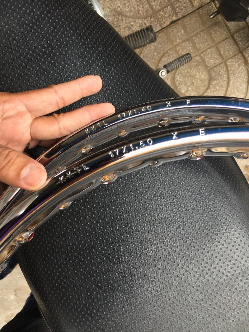 Cặp niềng xe máy 140 160 17 hiệu Thăng Long