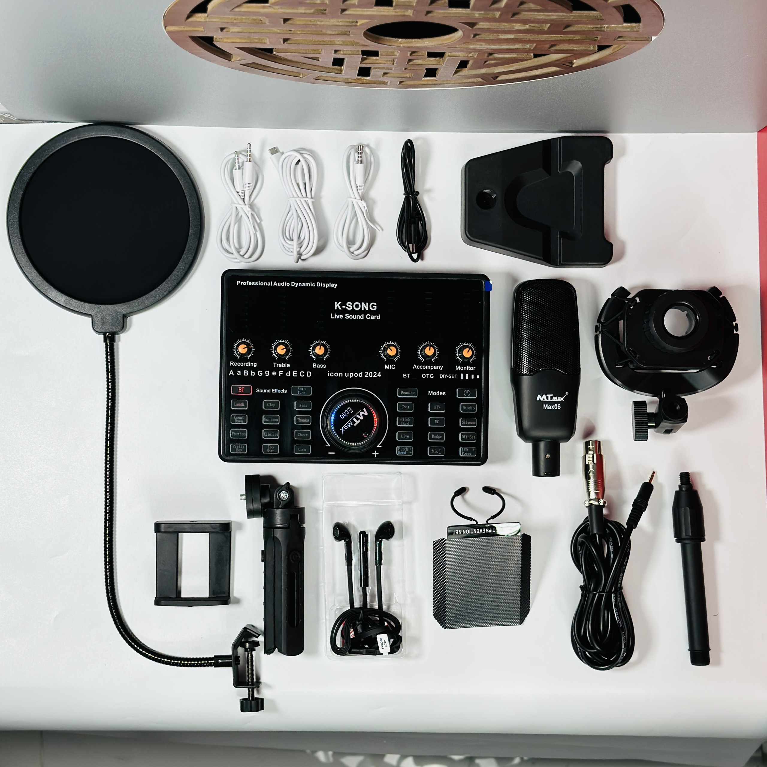 Combo livestream thu âm chuyên nghiệp micro max 06 và sound card icon 2024 âm thanh chuẩn cao cấp