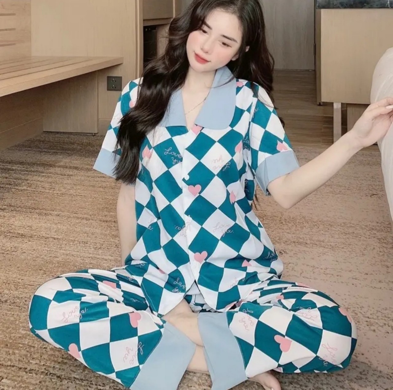 Bộ đồ ngủ mặc nhà áo cộc quần dài