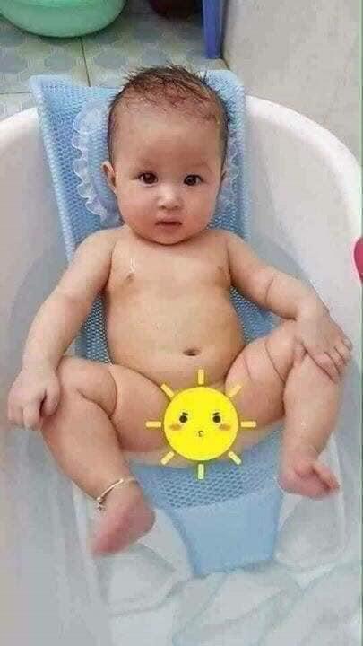 Lưới tắm cho bé kèm gối về kho sll