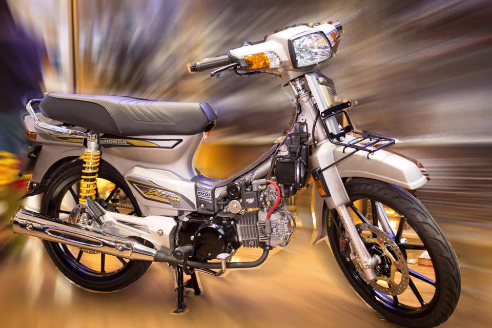 Ngắm Honda Dream hồng độ kiểng đẹp mê mẩn
