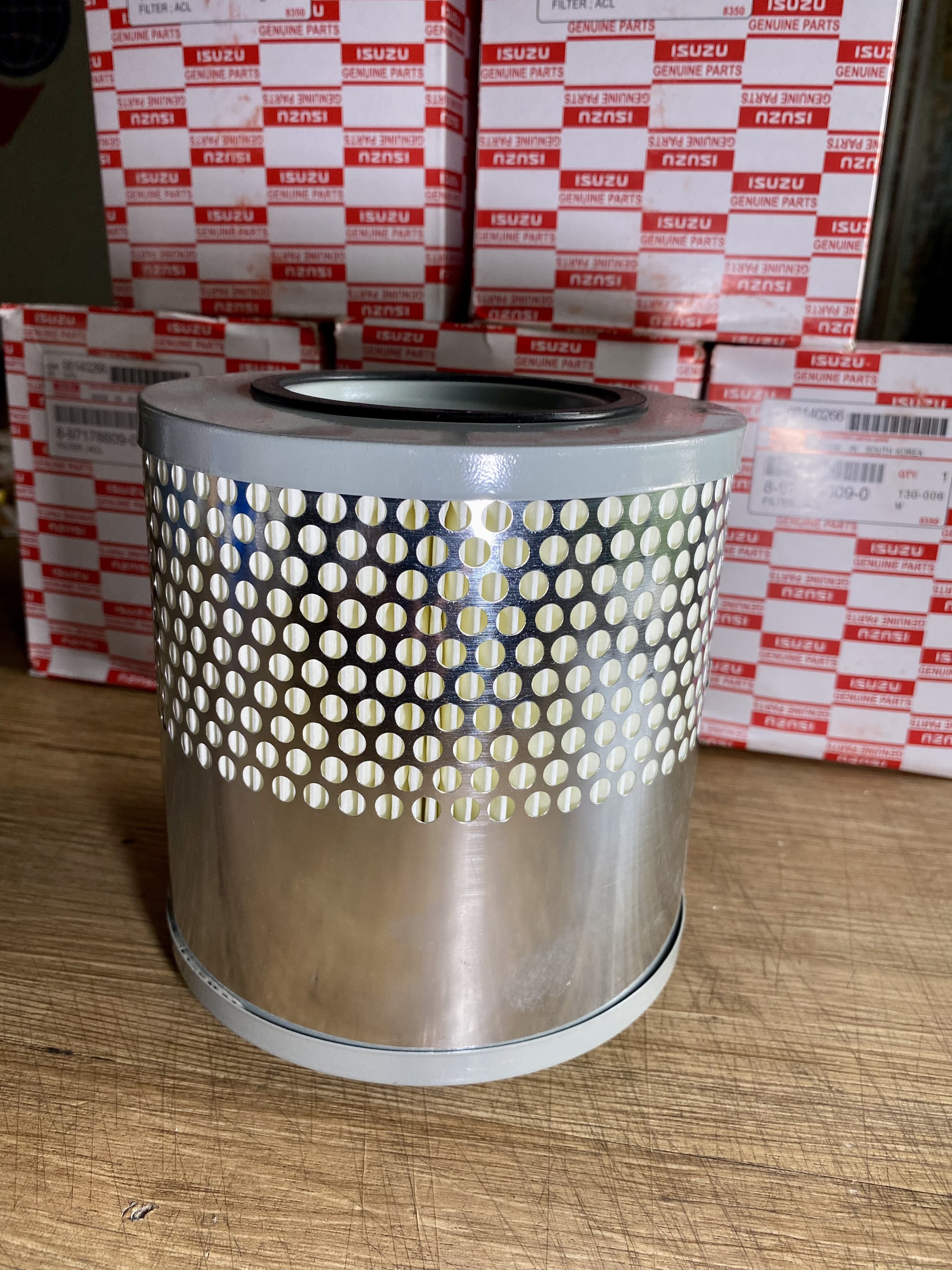 LỌC GIÓ ĐỘNG CƠ ISUZU HILANDER 7 CHỔ