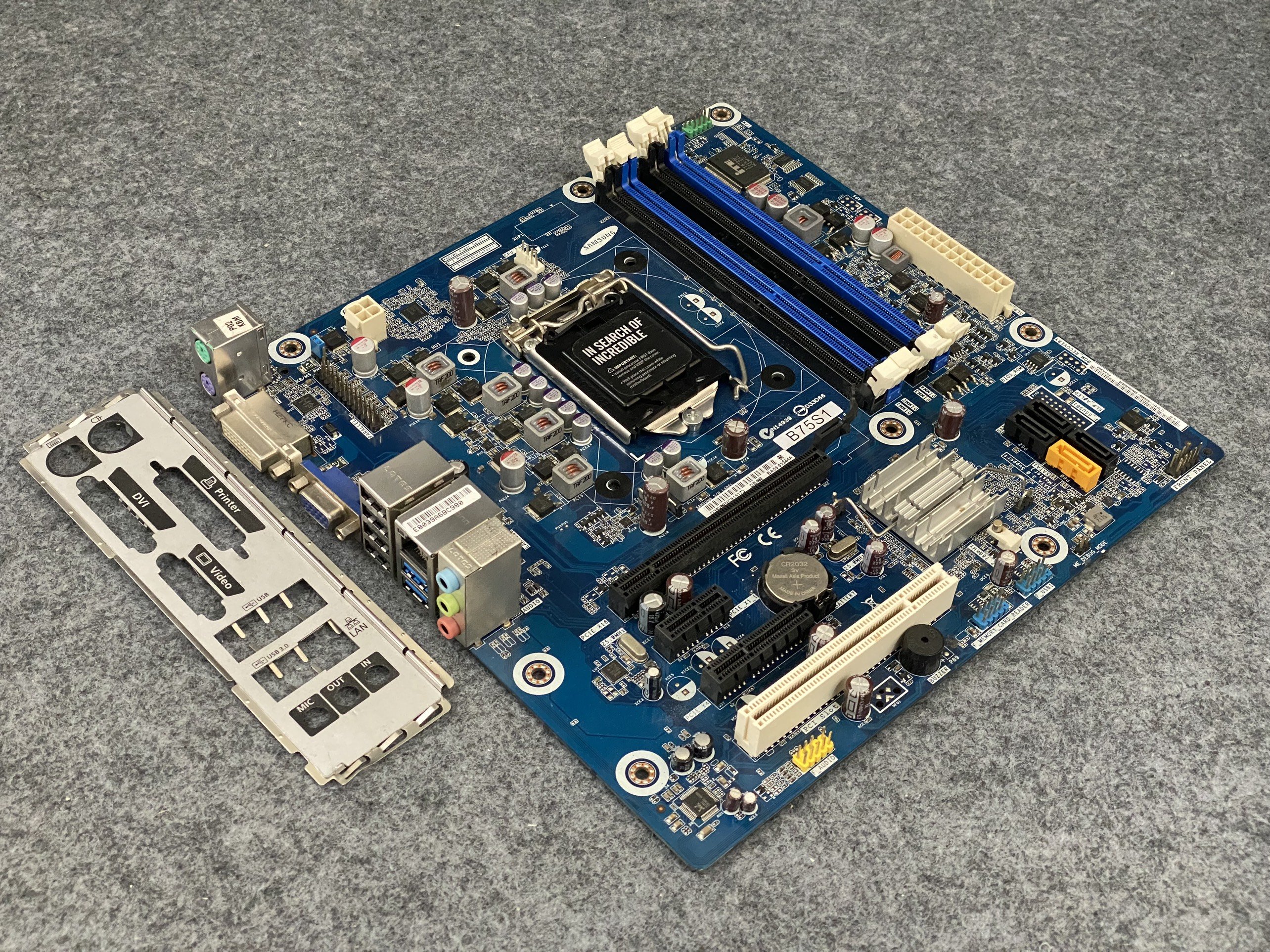 Mainboard Samsung B75 Socket 1155 cho kỹ thuật ráp máy + chắn fe