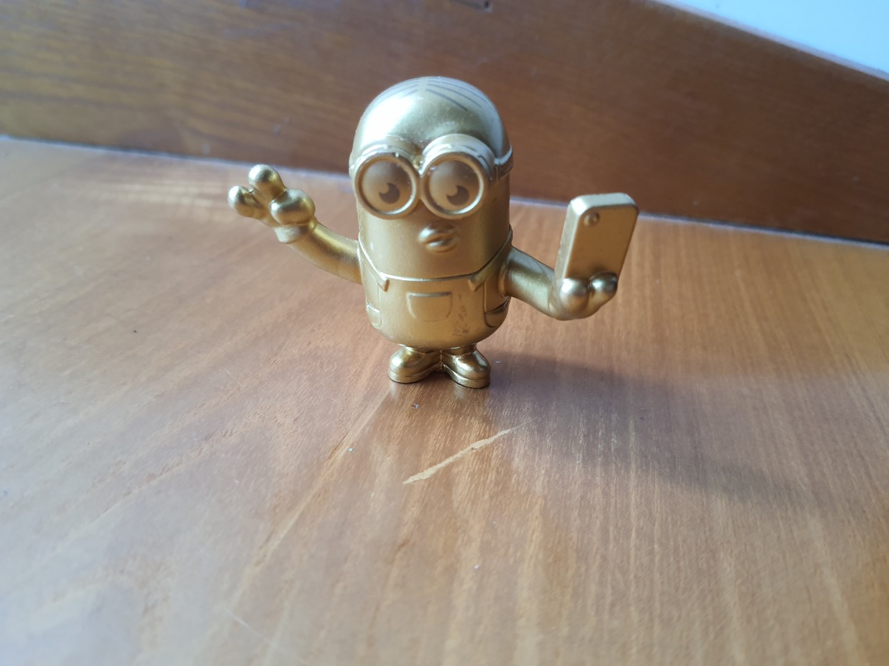 ĐỒ CHƠI  MÔ HÌNH MINION TINH NGHỊCH CHO BÉ
