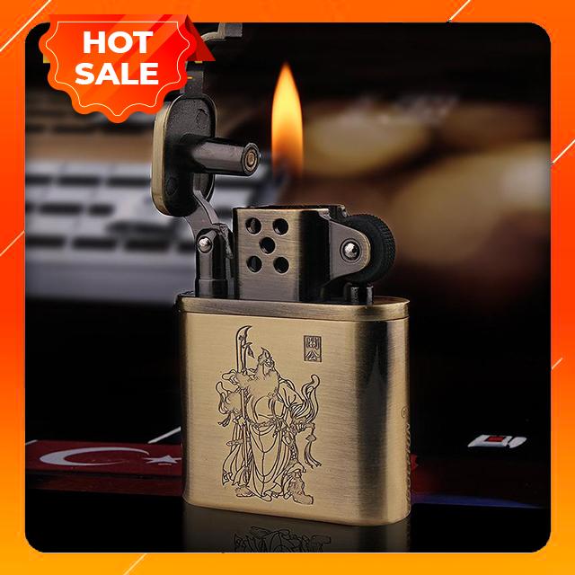 { HOT } Hộp Quẹt, Bật Lửa Xăng Đá Dolphin HY676 Khắc Quan Vũ, Màu Vàng Đồng