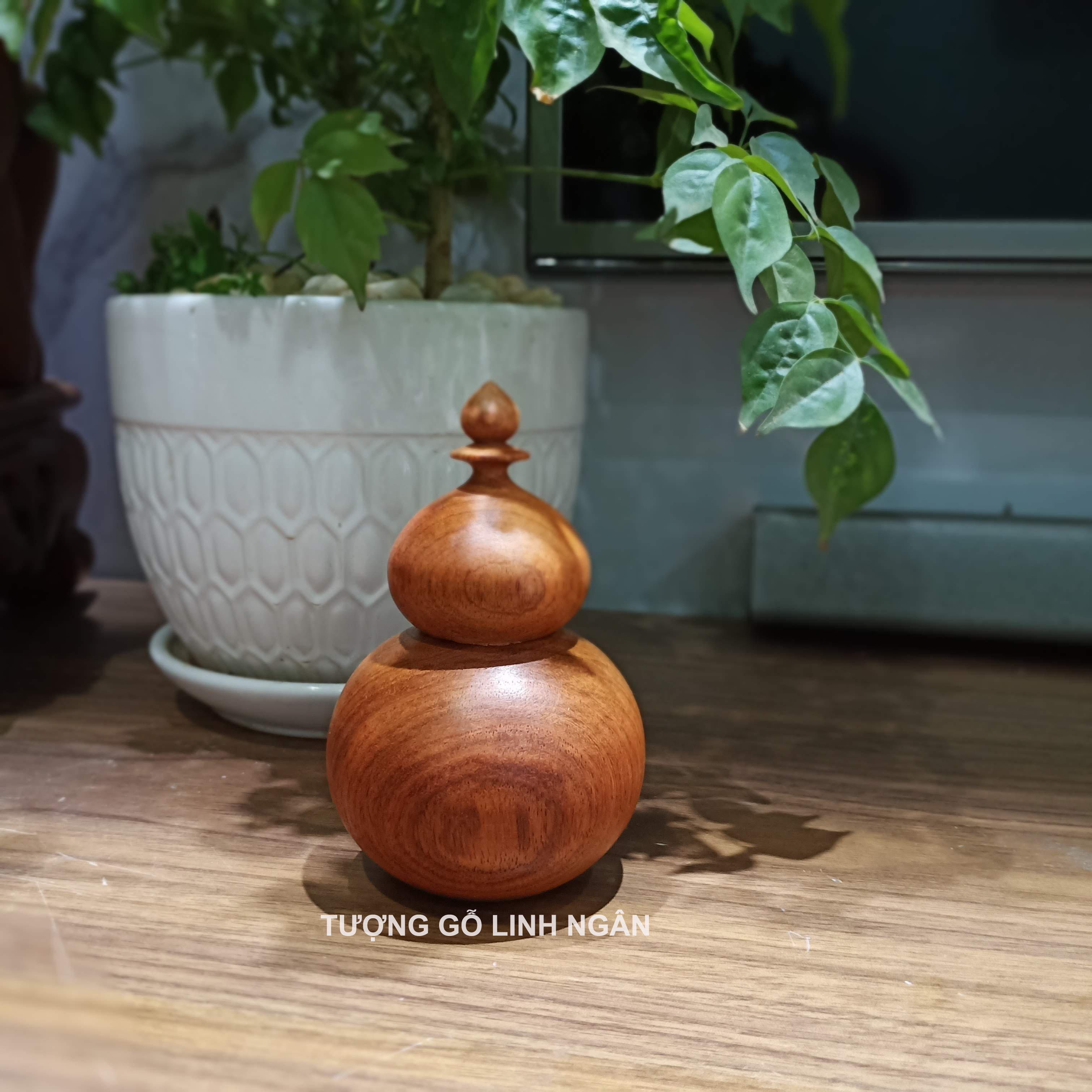 Lọ đựng tăm hồ lô gỗ hương