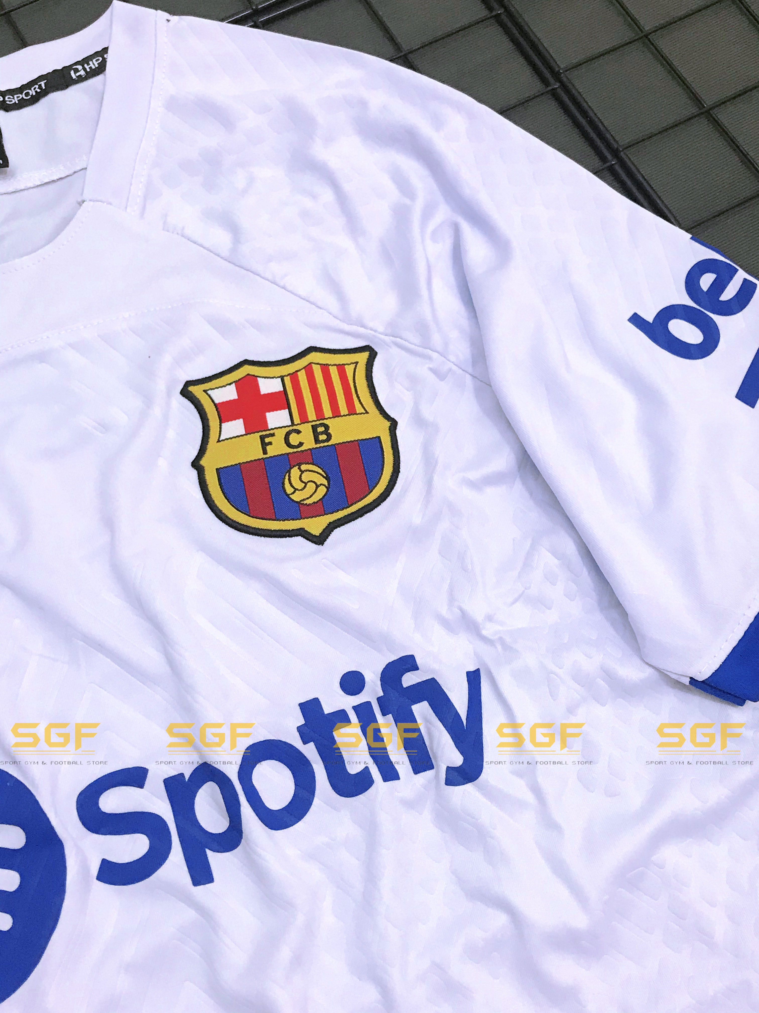 Quần Áo Bóng Đá BARCA trắng sân khách 2023
