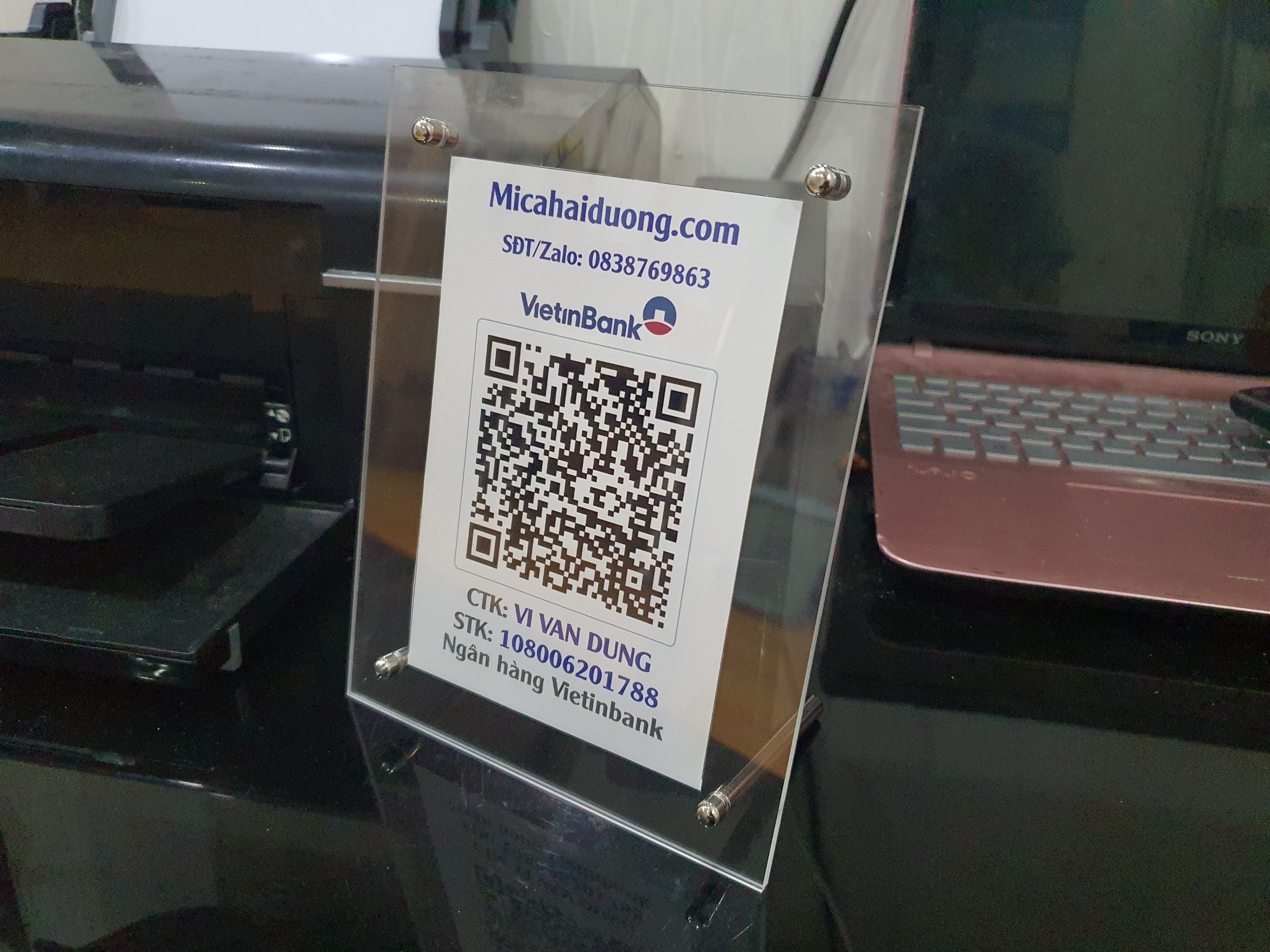 Khung ảnh mica để bàn. Khung tranh mica