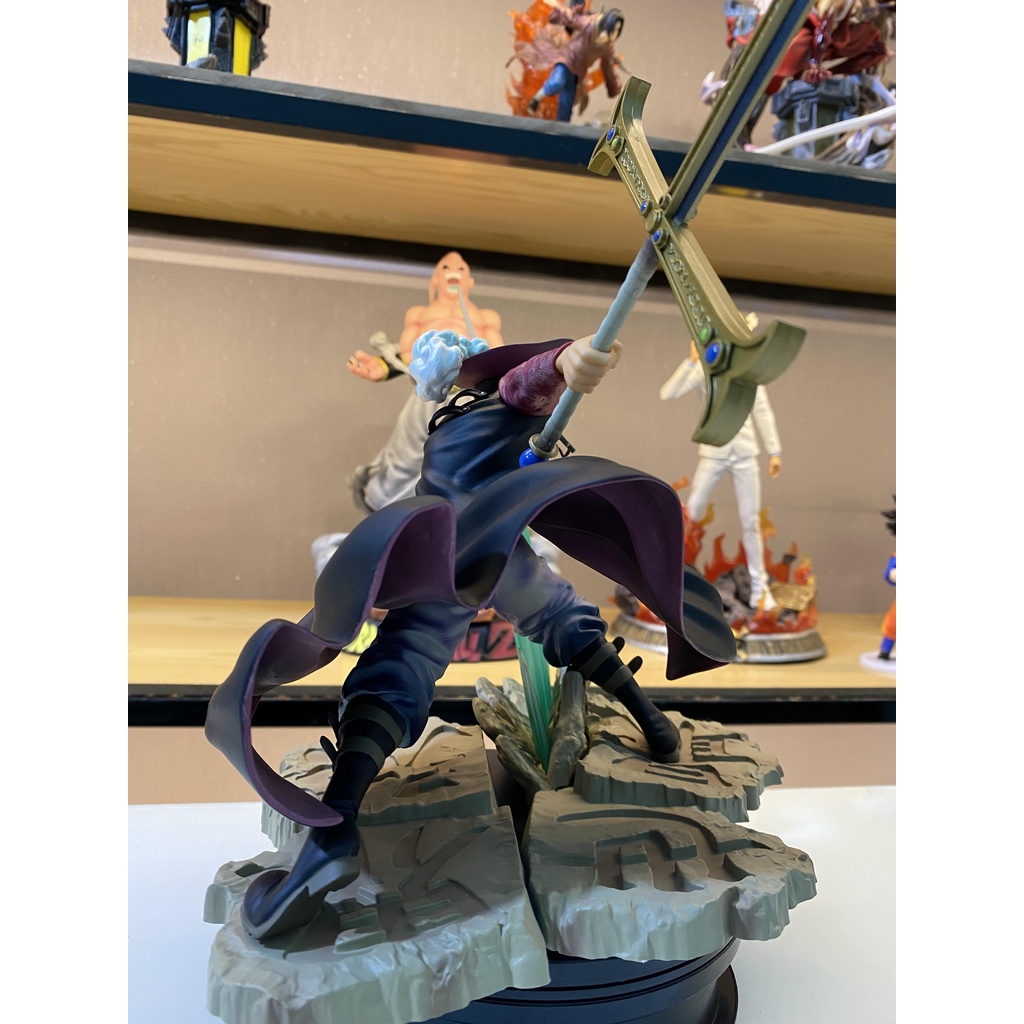 Mô Hình Mihawk Chém Băng Onepiece - Mô Hình Figure Onepiece