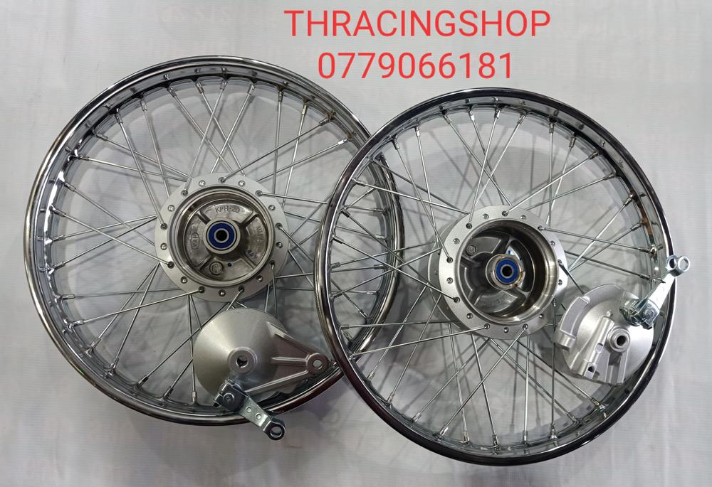 BÁNH CĂM WAVE A 2024 KÈM BẠC ĐẠN ỐNG CHỈ ZIN TRONG HÃNG THÁO RA KÈM 2 MÁ ĐÙM TRƯỚC SAU GẮN CÁC DÒNG XE WAVE DREAM THẮNG ĐÙM GẮN VỪA KHÔNG CHẾ