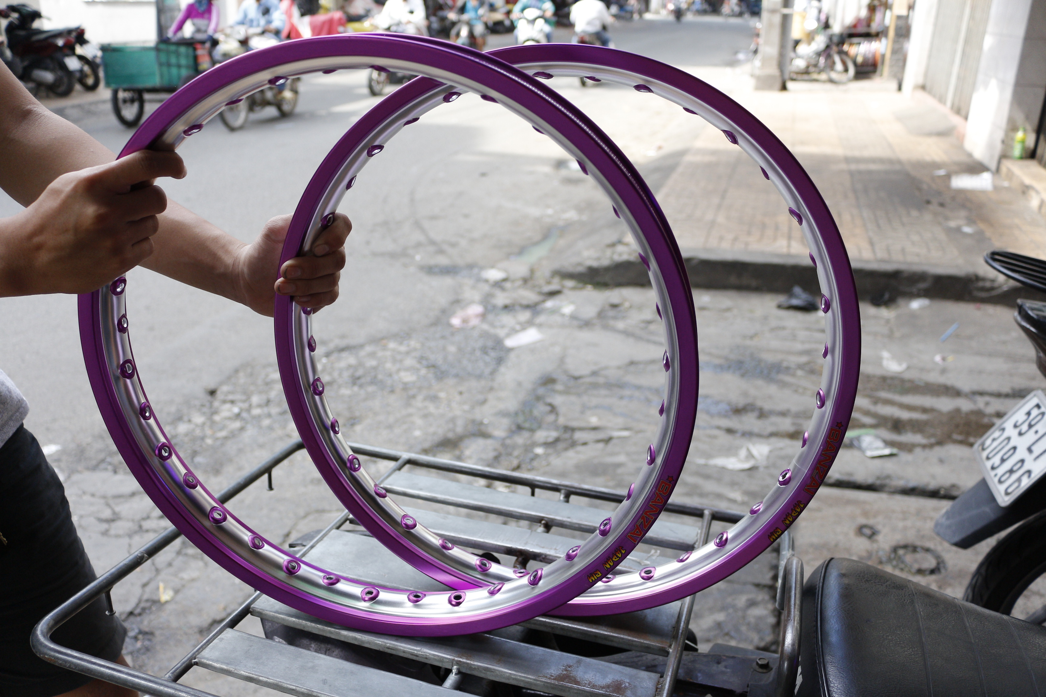 NIỀNG BANZAI 2 LINE MADE IN THAILAND